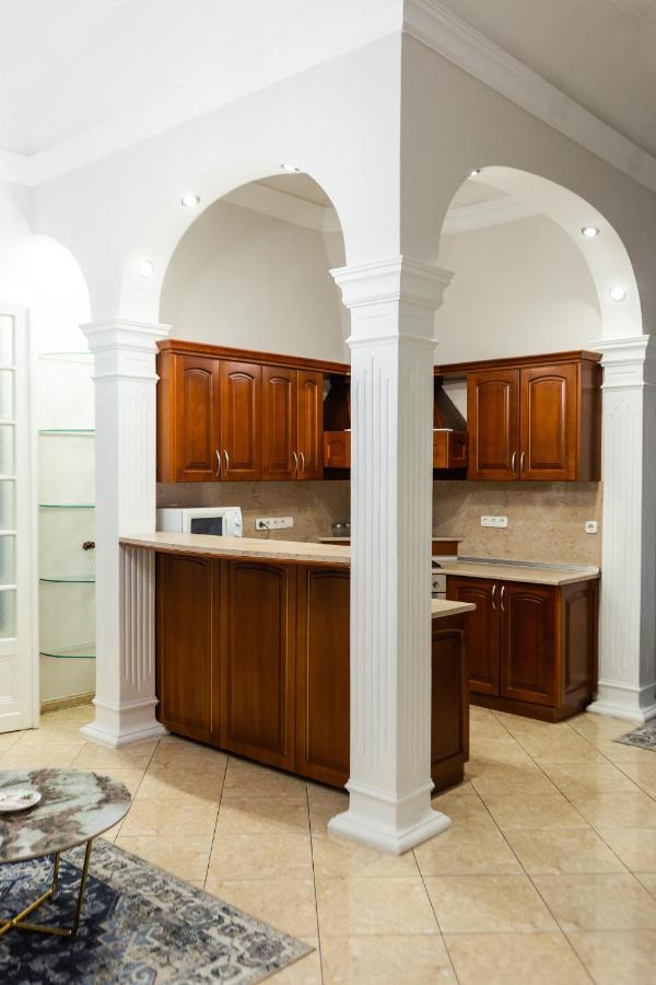 Luxury Downtown 3 Bedroom Apartment By Synagoge With Beautiful View Budapeszt Zewnętrze zdjęcie